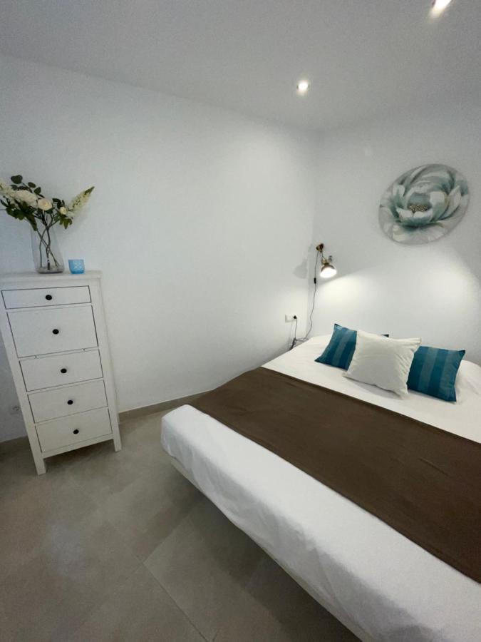 New Townhouse In The Heart Of Nerja With Jacuzzi Vila Exterior foto