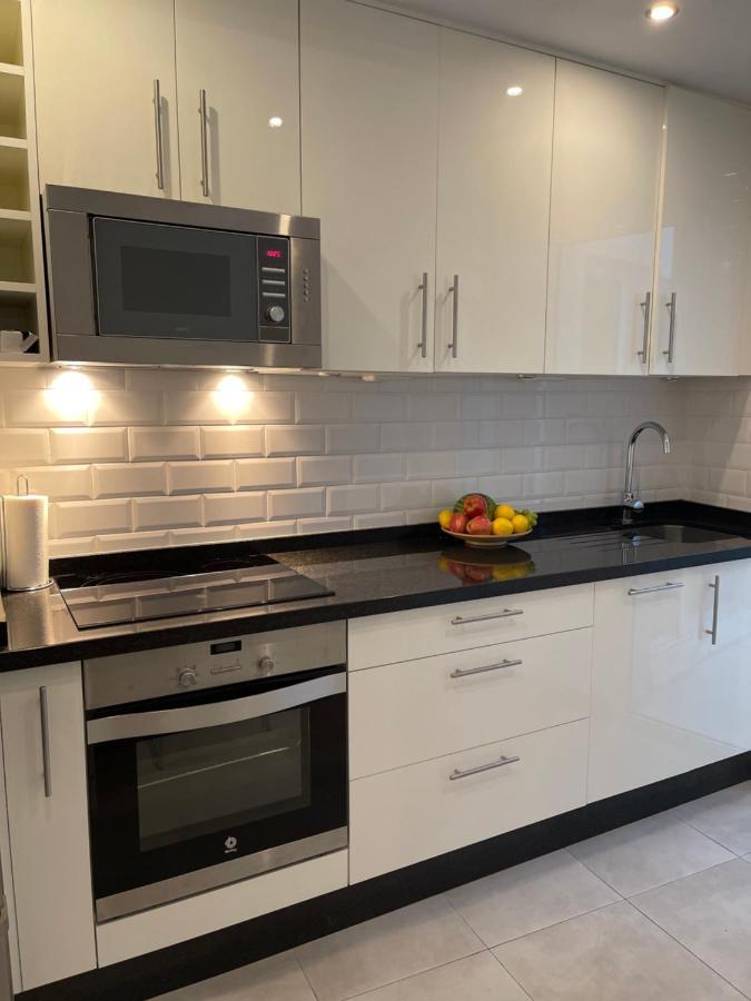 New Townhouse In The Heart Of Nerja With Jacuzzi Vila Exterior foto
