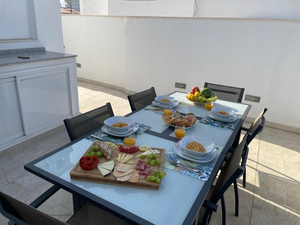 New Townhouse In The Heart Of Nerja With Jacuzzi Vila Exterior foto