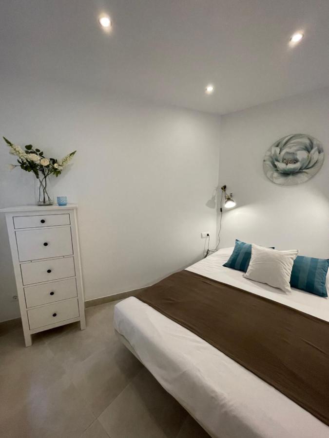 New Townhouse In The Heart Of Nerja With Jacuzzi Vila Exterior foto