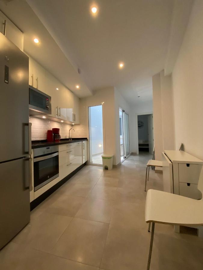 New Townhouse In The Heart Of Nerja With Jacuzzi Vila Exterior foto